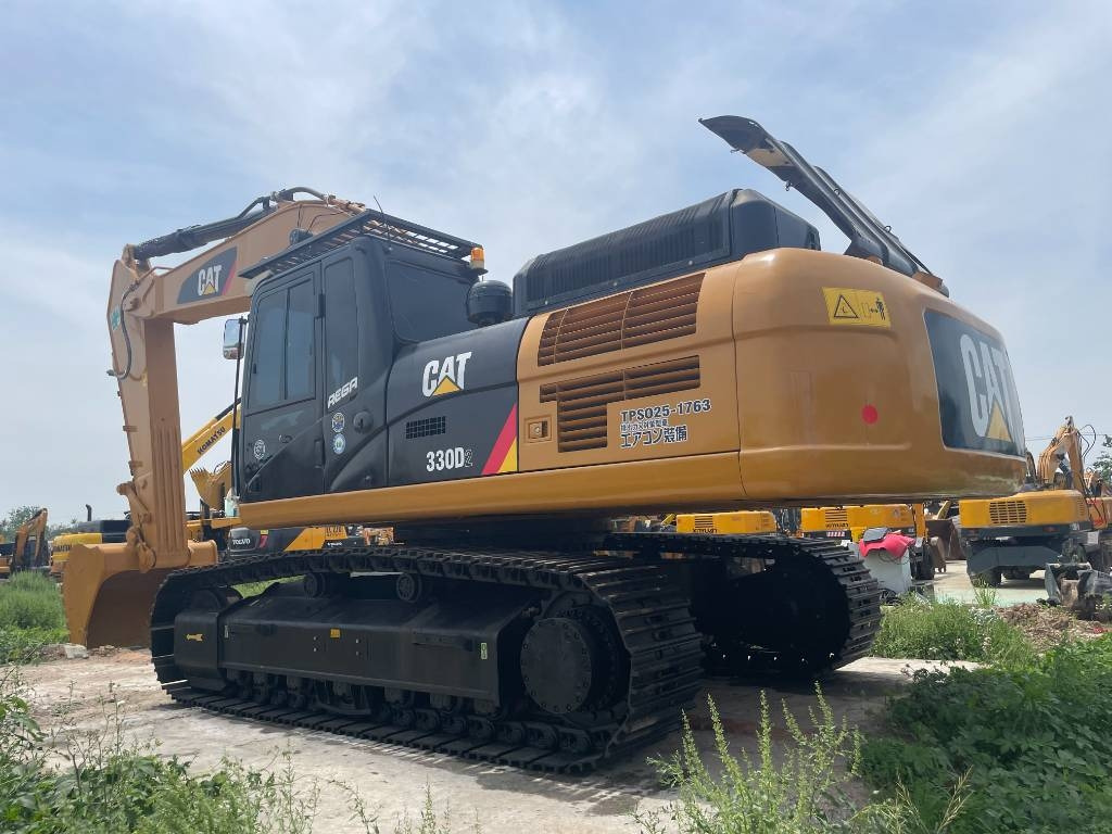 CAT 330D2 - Crawler excavator: picture 1 CAT 330D2 - Crawler excavator: picture 1