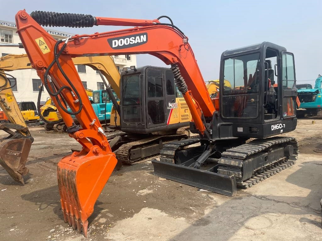 Doosan DH 60 - Mini excavator: picture 2 Doosan DH 60 - Mini excavator: picture 2
