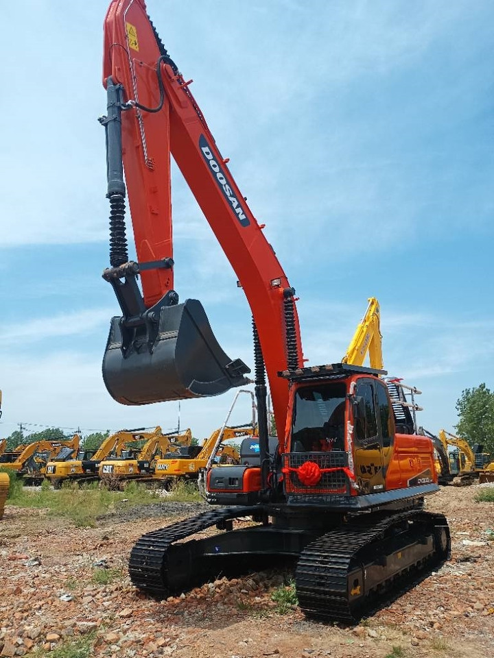 Doosan DX 300 - Crawler excavator: picture 2 Doosan DX 300 - Crawler excavator: picture 2