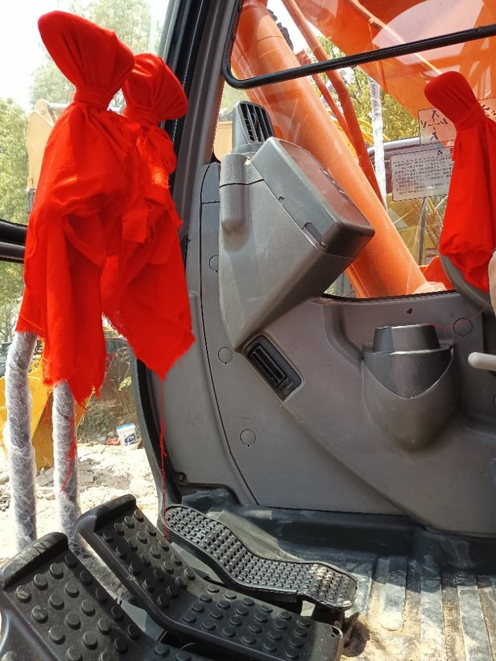 Hitachi ZX 135 U-5  - Crawler excavator: picture 5 Hitachi ZX 135 U-5  - Crawler excavator: picture 5