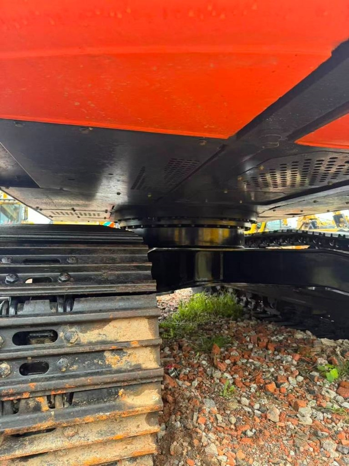 Hitachi ZX 200 - Crawler excavator: picture 2 Hitachi ZX 200 - Crawler excavator: picture 2