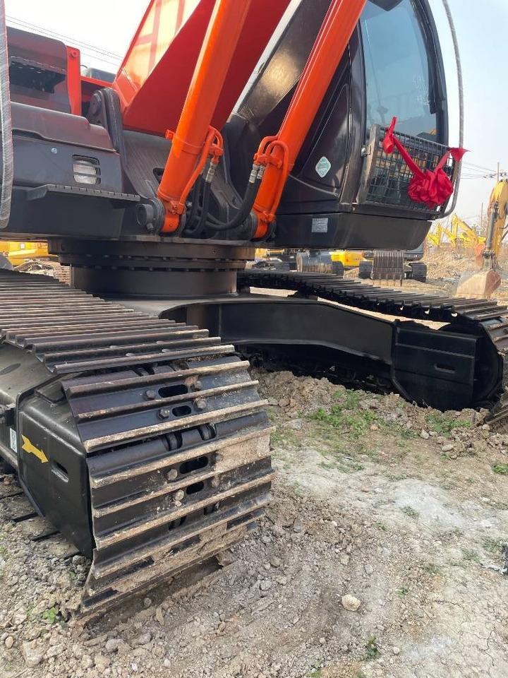 Hitachi ZX 210  - Crawler excavator: picture 5 Hitachi ZX 210  - Crawler excavator: picture 5