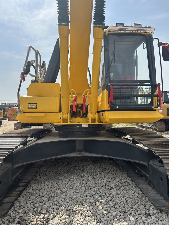 Komatsu PC240 - Crawler excavator: picture 4 Komatsu PC240 - Crawler excavator: picture 4