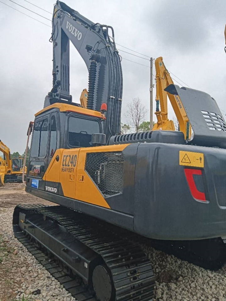 Volvo EC 240 - Crawler excavator: picture 2 Volvo EC 240 - Crawler excavator: picture 2