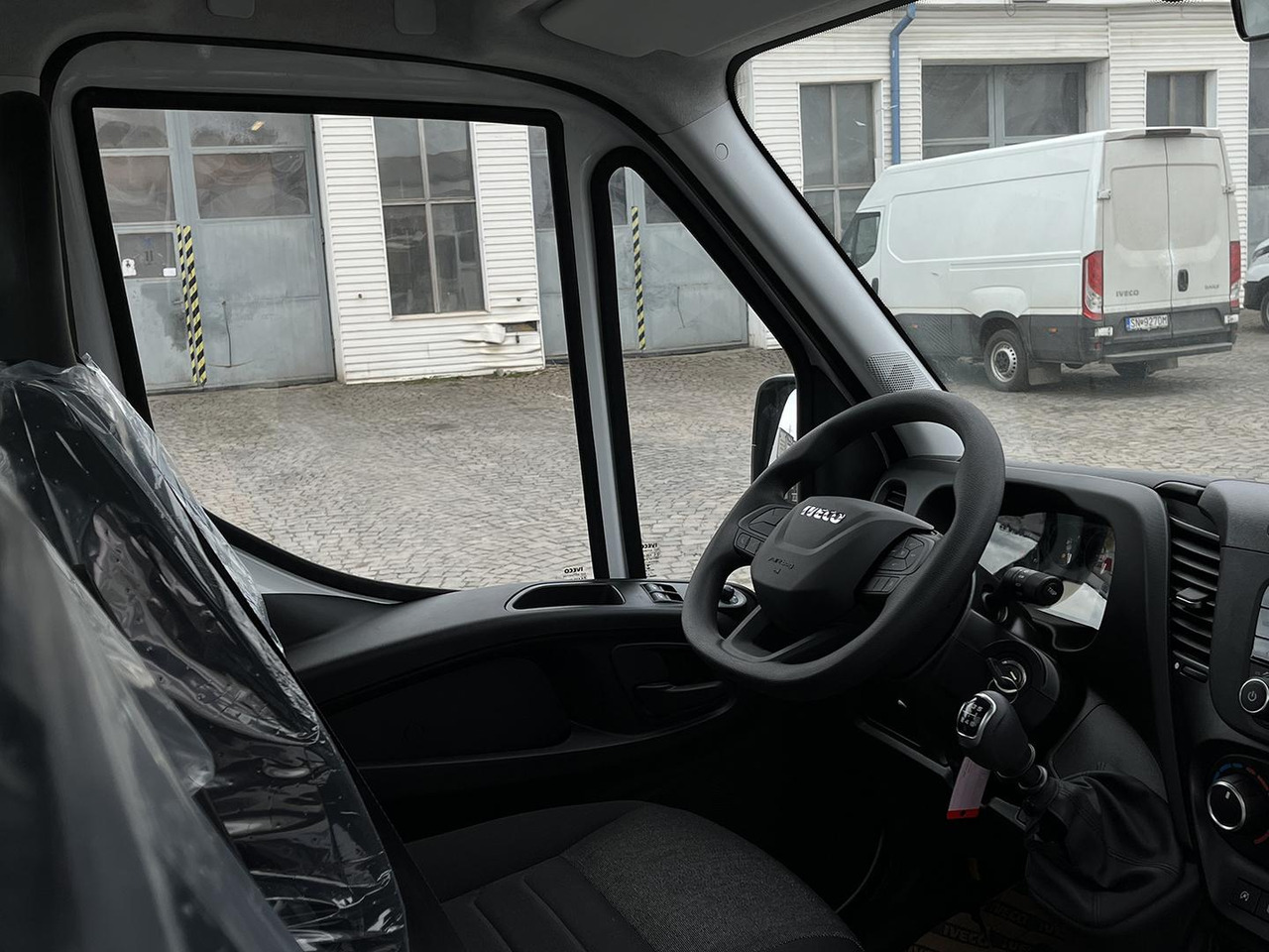 Tipper van Iveco DAILY SKLÁPAČ, 2.3D, 35S16H: picture 12 Tipper van Iveco DAILY SKLÁPAČ, 2.3D, 35S16H: picture 12