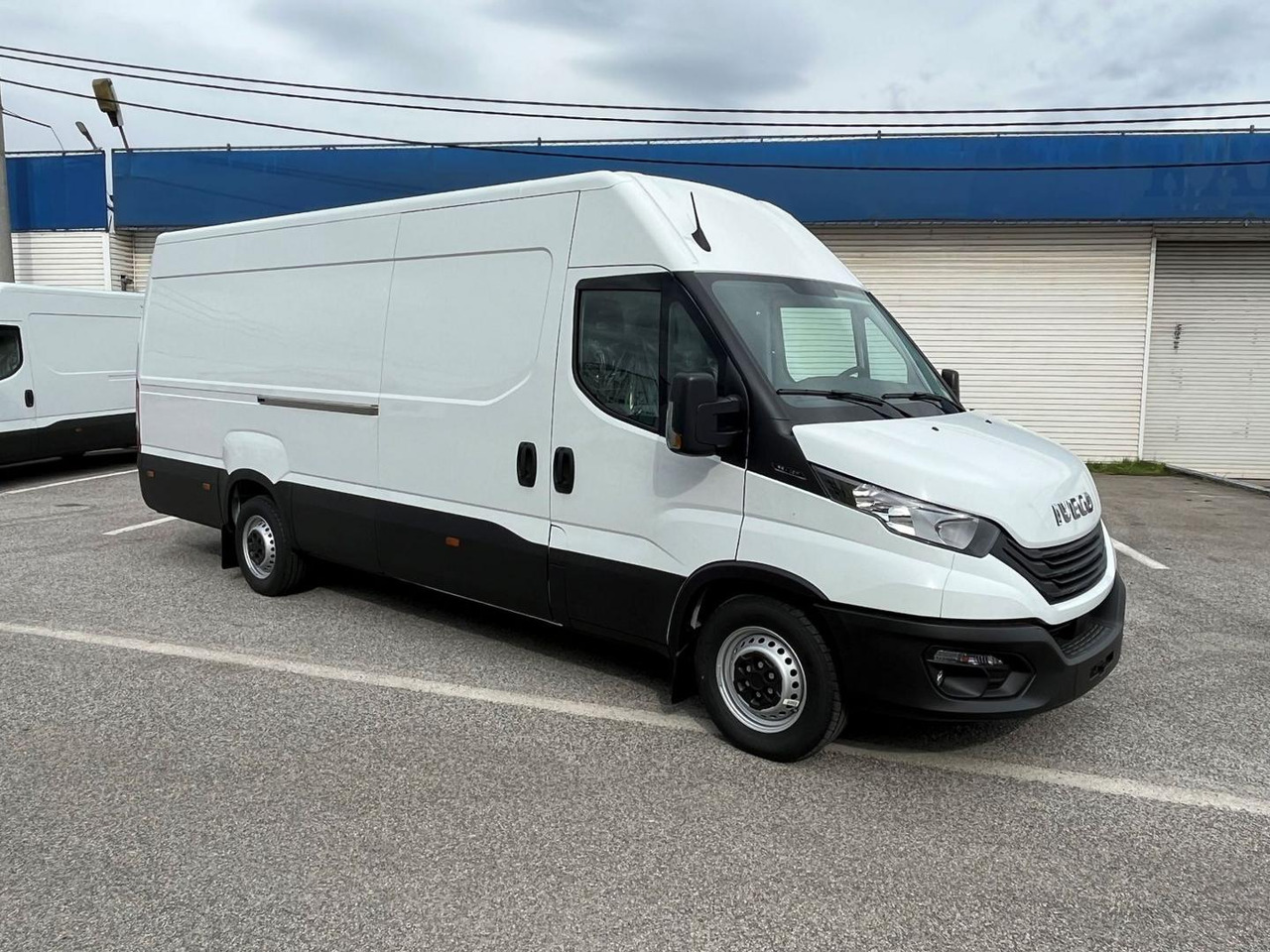 Iveco DAILY VAN, 3.0 D 176k, 35S18H V Evolution H2 - Panel van: picture 4 Iveco DAILY VAN, 3.0 D 176k, 35S18H V Evolution H2 - Panel van: picture 4