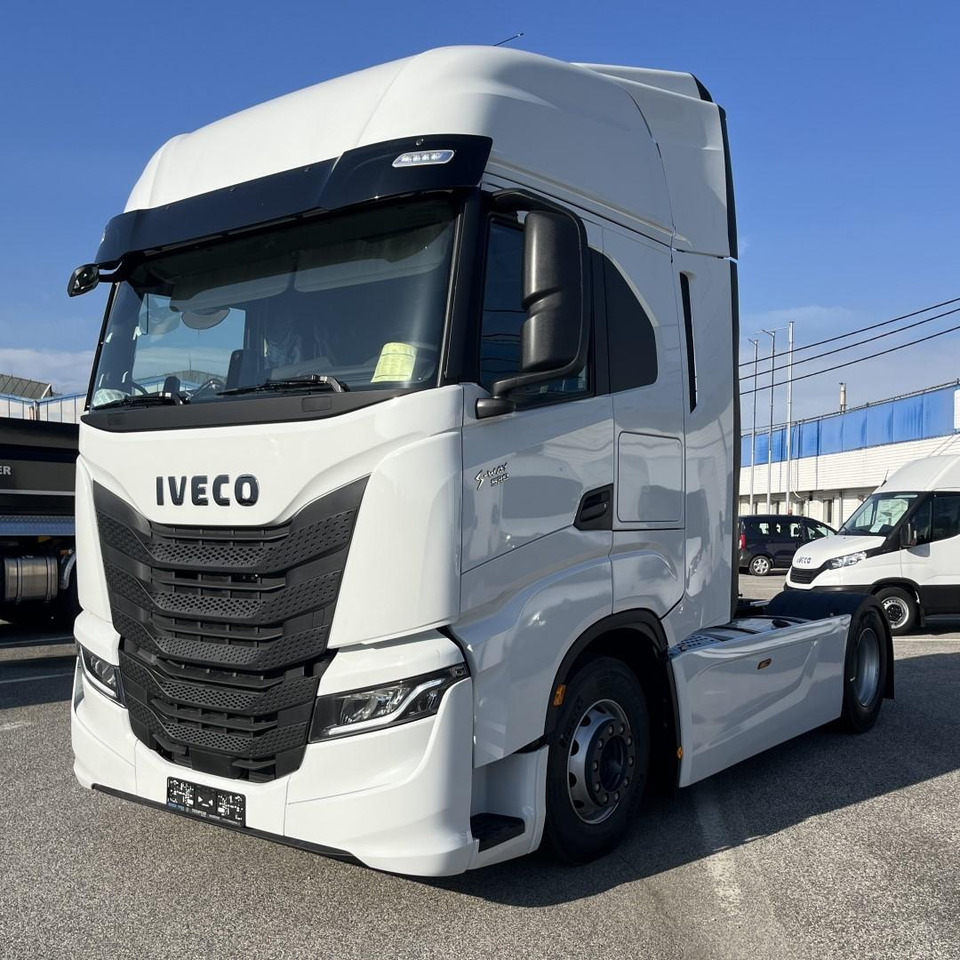 Iveco S-WAY, 530, AS440S53TP - Tractor unit: picture 2 Iveco S-WAY, 530, AS440S53TP - Tractor unit: picture 2