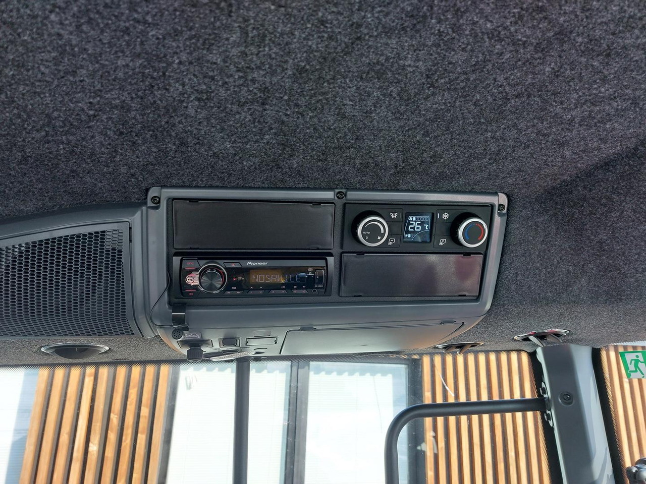 Farm tractor Valtra T, 74 LFTN D5, 235 D: picture 7 Farm tractor Valtra T, 74 LFTN D5, 235 D: picture 7