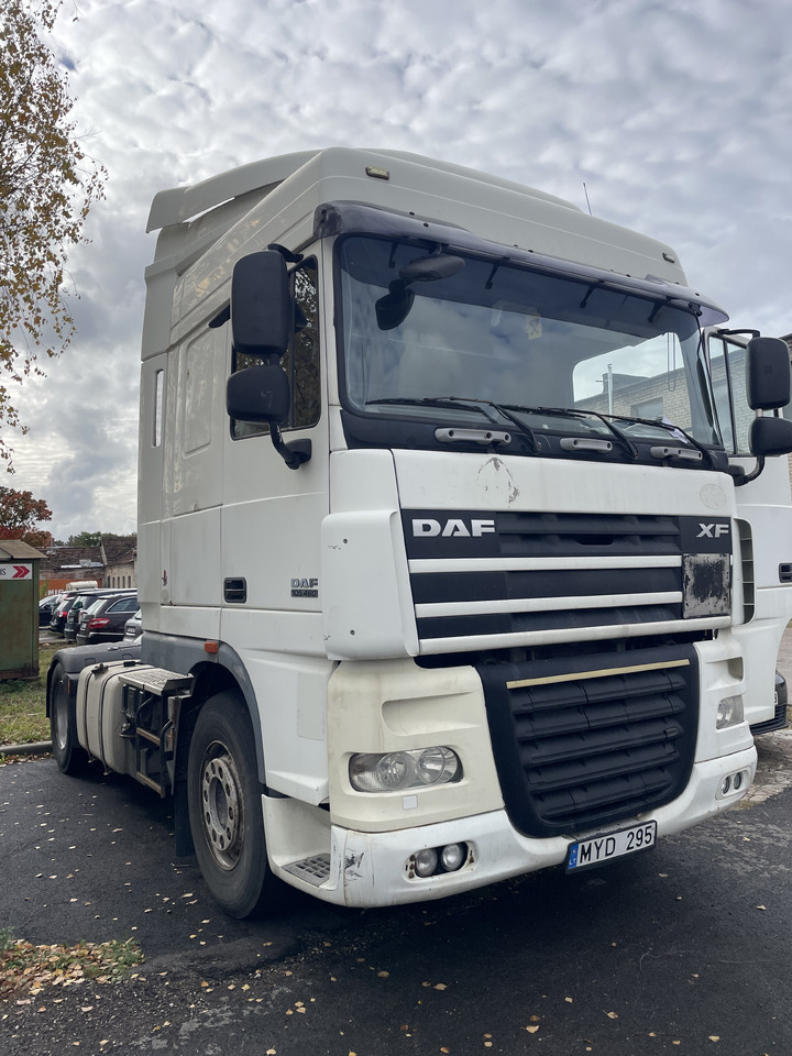 DAF XF105.460 Euro5 - Tractor unit: picture 3 DAF XF105.460 Euro5 - Tractor unit: picture 3