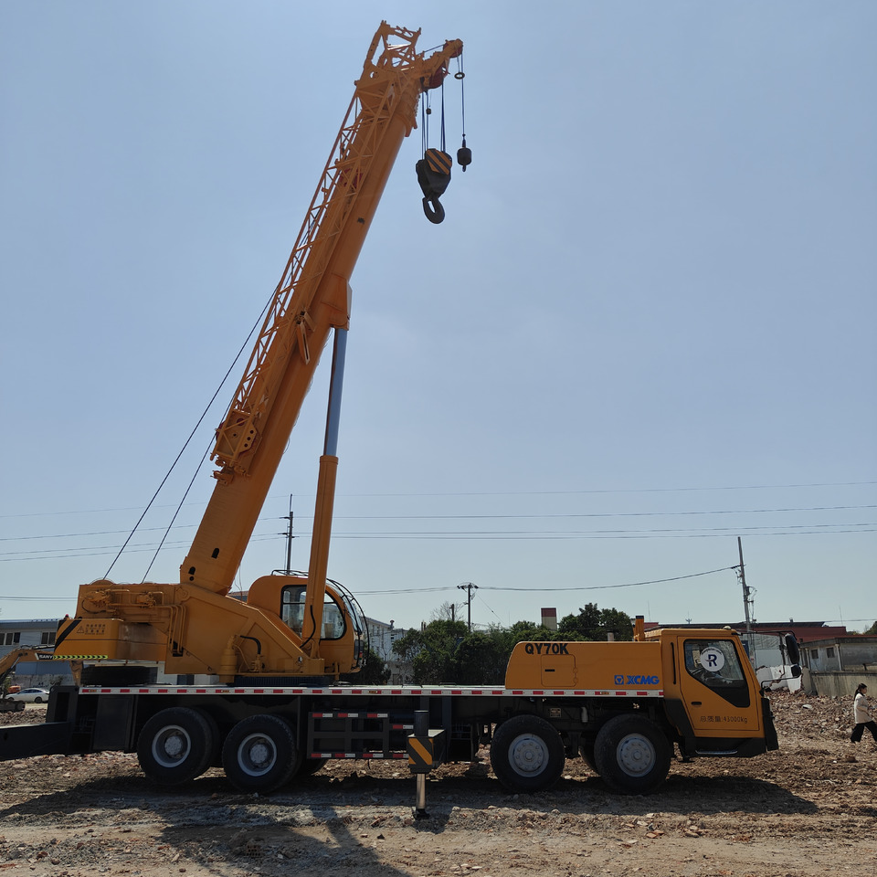 XCMG QY70K 70T QY70KC Used xcmg crane - Mobile crane: picture 3 XCMG QY70K 70T QY70KC Used xcmg crane - Mobile crane: picture 3
