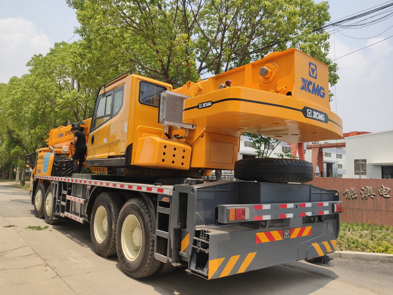 Mobile crane XCMG QY70KC: picture 7