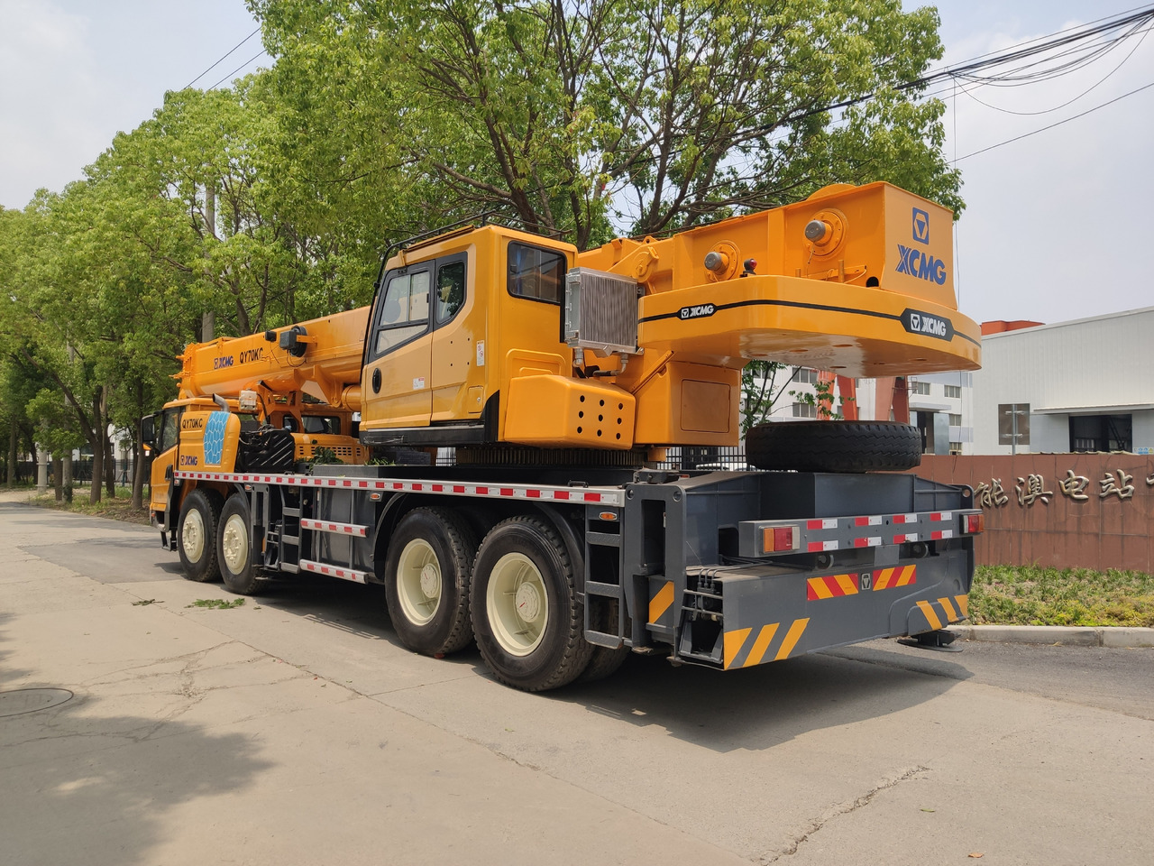 XCMG QY70KC TRUCK CRANE USED XCMG 70TON QY70K QY70K-2 MOBILE TRUCK CRANE - Mobile crane: picture 3 XCMG QY70KC TRUCK CRANE USED XCMG 70TON QY70K QY70K-2 MOBILE TRUCK CRANE - Mobile crane: picture 3