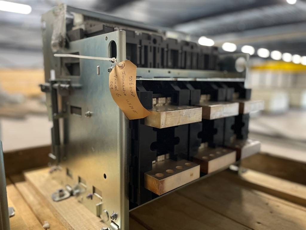 Mitsubishi Circuit breaker 2500A - AE2500-SW 3P - DPX-12648 - Construction machinery: picture 4 Mitsubishi Circuit breaker 2500A - AE2500-SW 3P - DPX-12648 - Construction machinery: picture 4