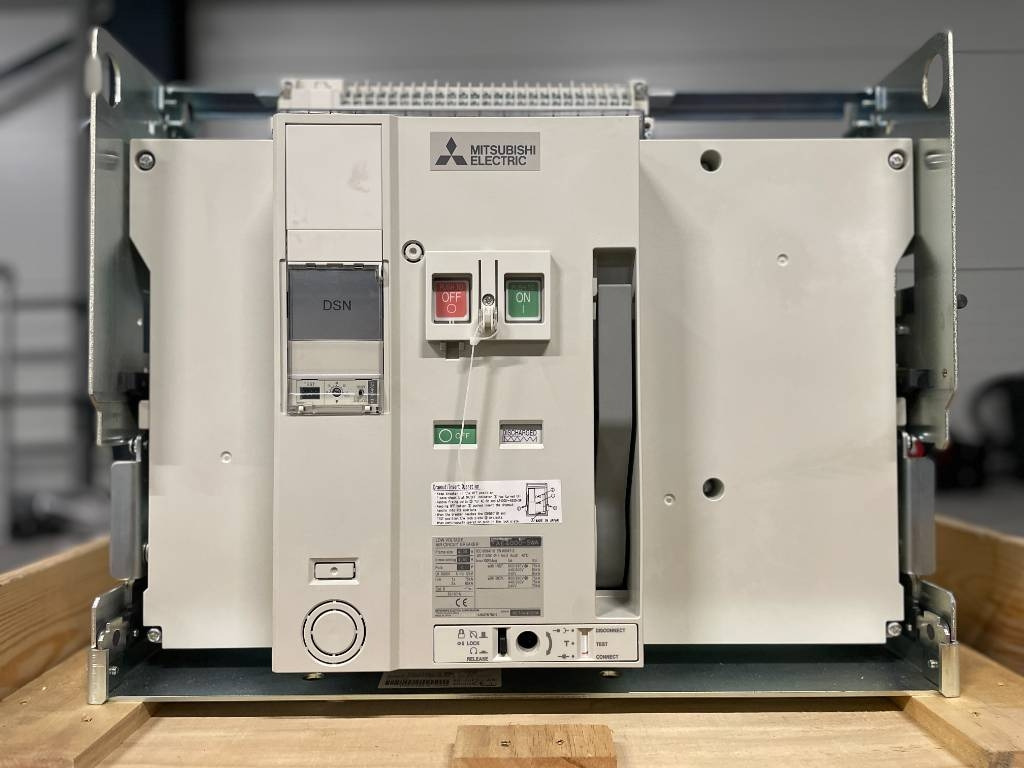 Mitsubishi Circuit breaker 4000A - AE4000-SWA 4P - DPX-12648 - Construction machinery: picture 1 Mitsubishi Circuit breaker 4000A - AE4000-SWA 4P - DPX-12648 - Construction machinery: picture 1