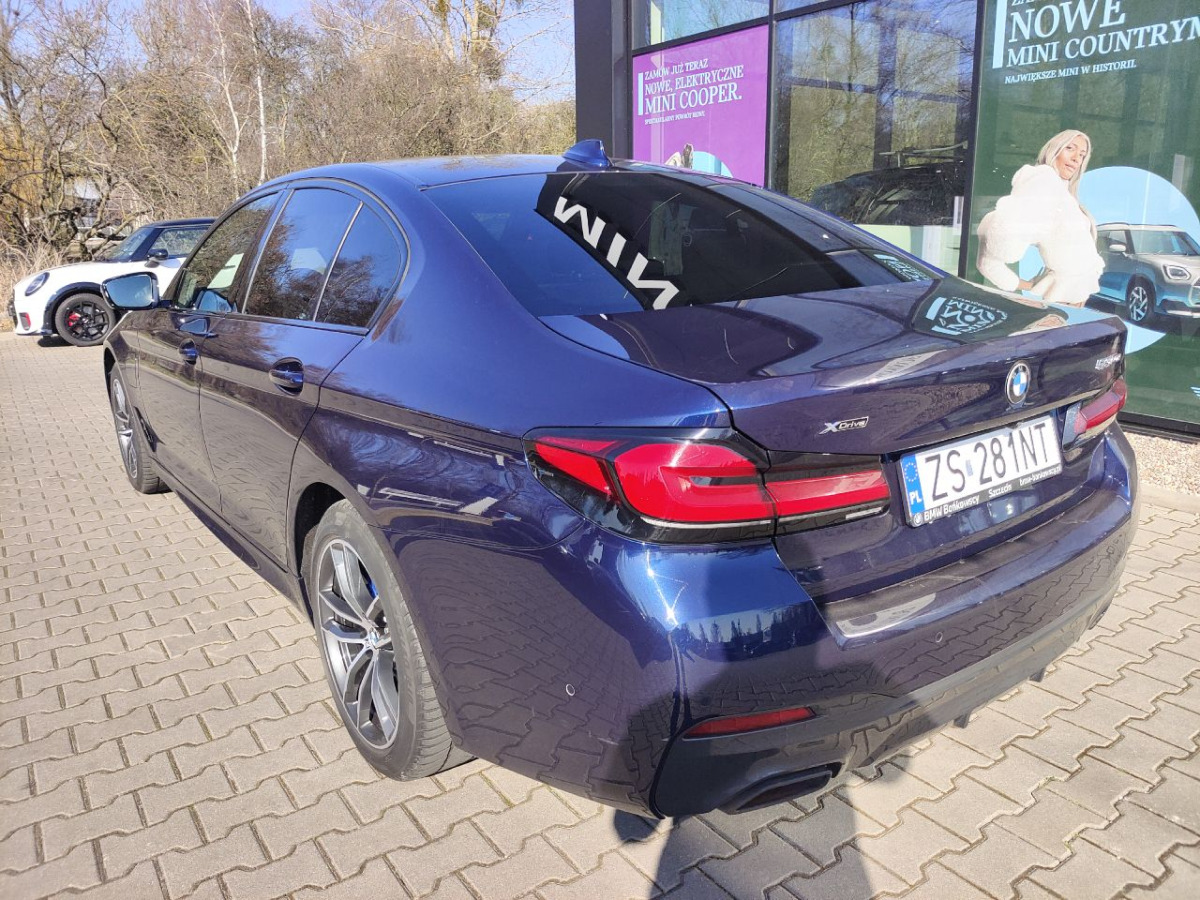 BMW 530e xDrive M Sport SEDAN - Car: picture 4 BMW 530e xDrive M Sport SEDAN - Car: picture 4