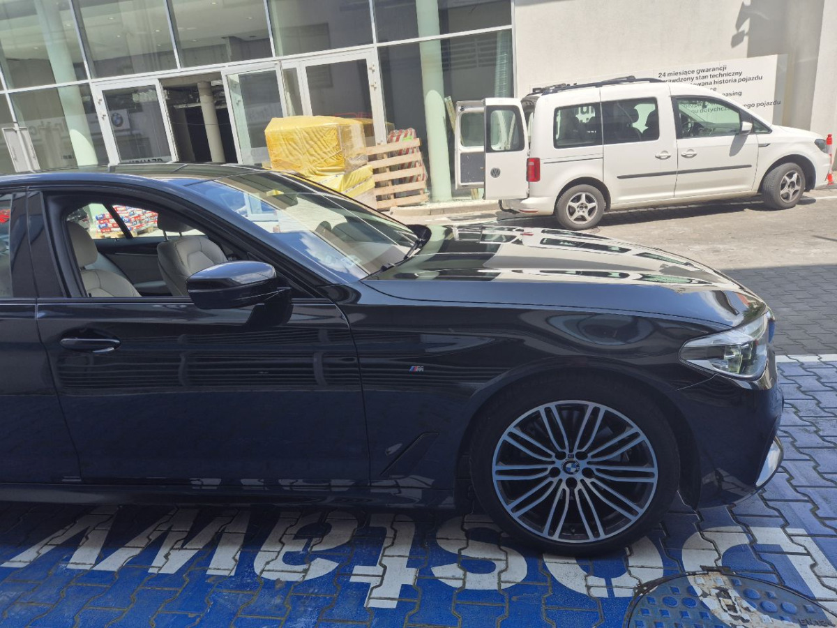 BMW 530i GPF XDRIVE M SPORT SEDAN - Sedan: picture 5 BMW 530i GPF XDRIVE M SPORT SEDAN - Sedan: picture 5