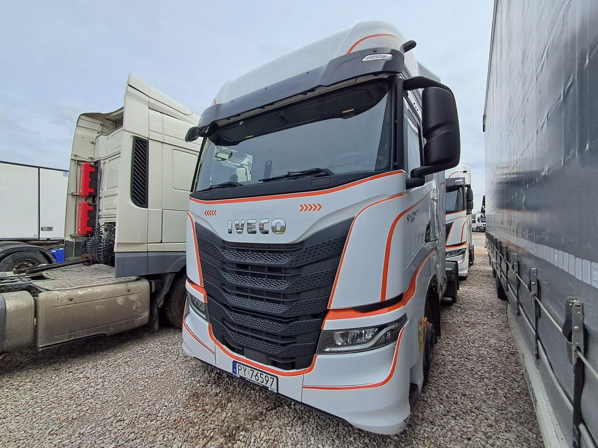 IVECO AS440ST/FP LT LNG CIĄGNIK SIODŁOWY - Tractor unit: picture 3 IVECO AS440ST/FP LT LNG CIĄGNIK SIODŁOWY - Tractor unit: picture 3