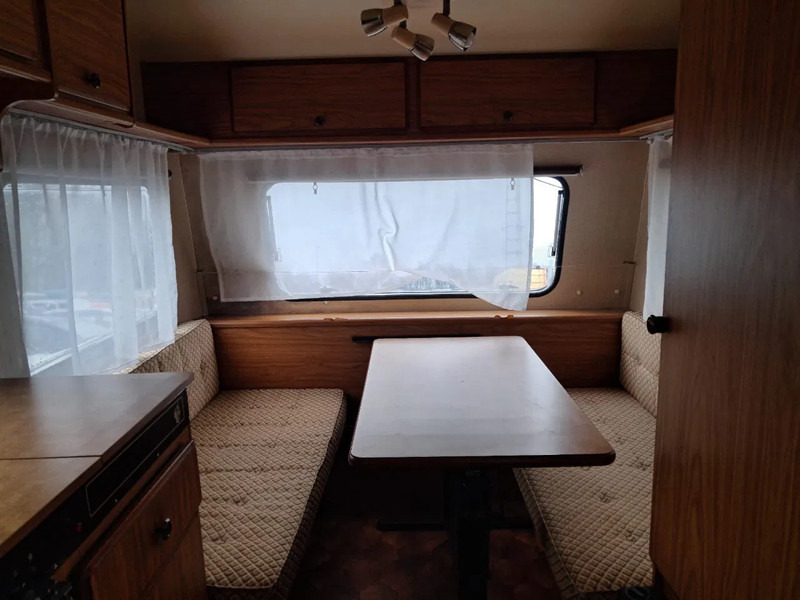 Caravan Knaus Sudwind 330: picture 11 Caravan Knaus Sudwind 330: picture 11