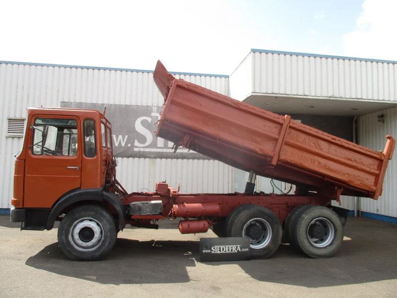 MAN 26.321 6x4 , 3 way tipper , ZF Manual , Spring suspension - Tipper: picture 2 MAN 26.321 6x4 , 3 way tipper , ZF Manual , Spring suspension - Tipper: picture 2