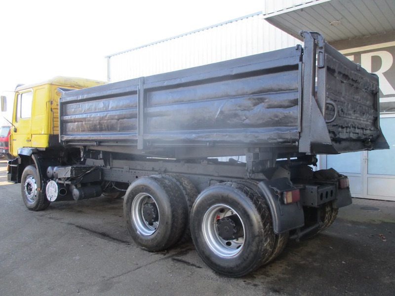 MAN 26.402 6x4 , ZF Manual , Retarder , 3 Way tipper , Spring suspension - Tipper: picture 5 MAN 26.402 6x4 , ZF Manual , Retarder , 3 Way tipper , Spring suspension - Tipper: picture 5