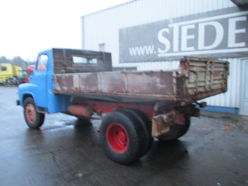 MAN 520 , 11-136 , 6 Cylinder , Manual , 3 way tipper , Oldtimer - Tipper: picture 5 MAN 520 , 11-136 , 6 Cylinder , Manual , 3 way tipper , Oldtimer - Tipper: picture 5