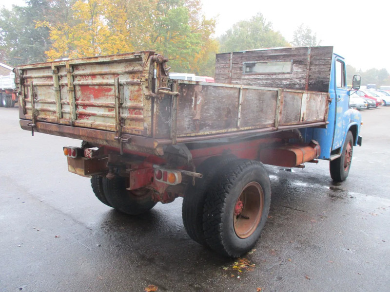 MAN 520 , 11-136 , 6 Cylinder , Manual , 3 way tipper , Oldtimer - Tipper: picture 3 MAN 520 , 11-136 , 6 Cylinder , Manual , 3 way tipper , Oldtimer - Tipper: picture 3