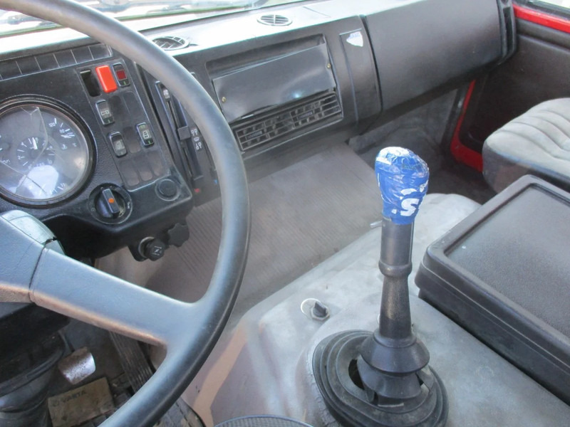 Cab chassis truck Mercedes-Benz 1630 , V8 , Bi-Turbo , Manual , Spring suspension: picture 9