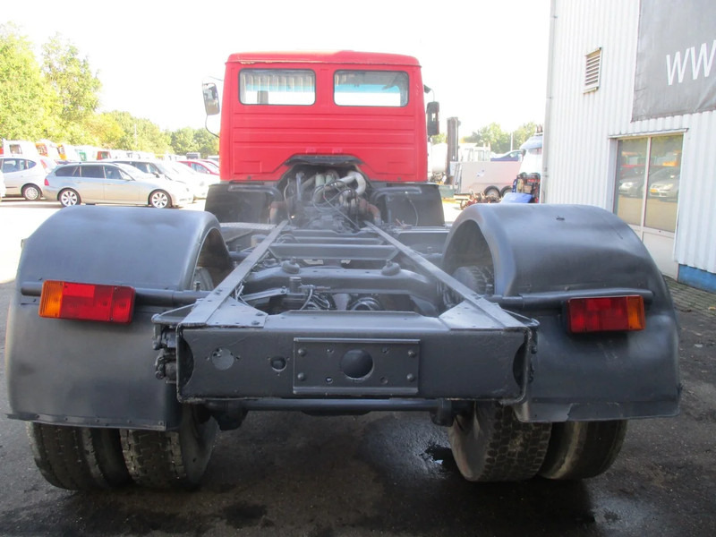Cab chassis truck Mercedes-Benz 1630 , V8 , Bi-Turbo , Manual , Spring suspension: picture 7