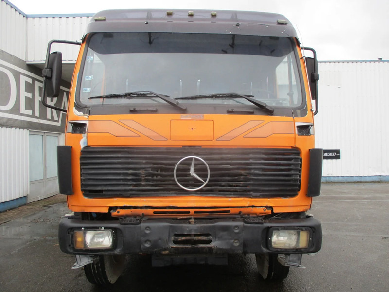 Tipper Mercedes-Benz 2635 , V8 Bi-Turbo , 6x4, ZF Manual , 3 way tipper , Spring suspension: picture 6 Tipper Mercedes-Benz 2635 , V8 Bi-Turbo , 6x4, ZF Manual , 3 way tipper , Spring suspension: picture 6