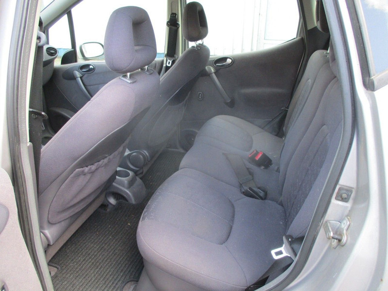 Car Mercedes-Benz A-Klasse A160 Elegance , Manual: picture 11