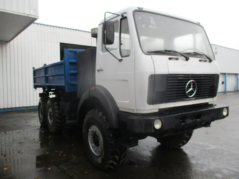 Mercedes-Benz FAP 2026 , V8 , 6x6 , ZF Manual , 3 Way tipper , Spring suspension, Ex - Tipper: picture 4 Mercedes-Benz FAP 2026 , V8 , 6x6 , ZF Manual , 3 Way tipper , Spring suspension, Ex - Tipper: picture 4