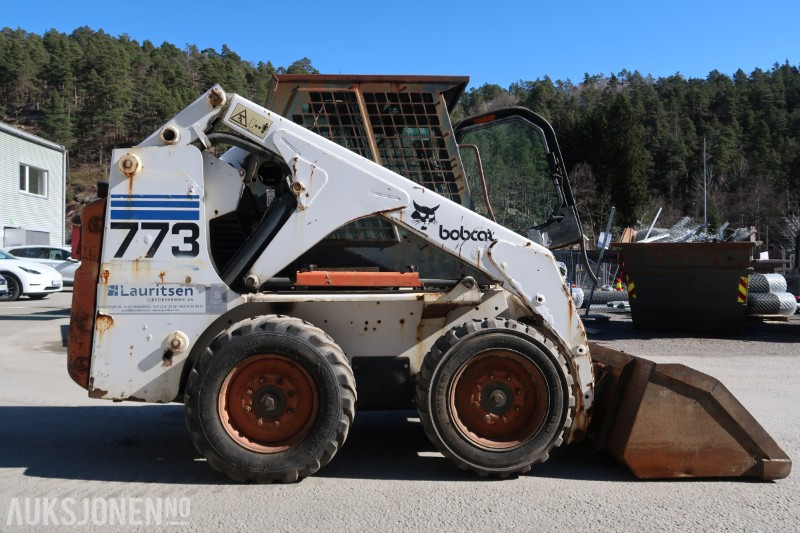 1997 Bobcat 773 Kompaktlaster / Mye utstyr / 1925 timer - Skid steer loader: picture 4 1997 Bobcat 773 Kompaktlaster / Mye utstyr / 1925 timer - Skid steer loader: picture 4