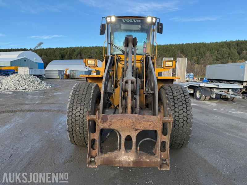 2001 Volvo L90D - 8868t - 17 000kg - Wheel loader: picture 2 2001 Volvo L90D - 8868t - 17 000kg - Wheel loader: picture 2