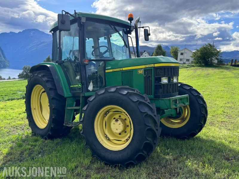 2002 John Deere 6210 - 4x4 - 40 km/t - 105 hk - Farm tractor: picture 3 2002 John Deere 6210 - 4x4 - 40 km/t - 105 hk - Farm tractor: picture 3