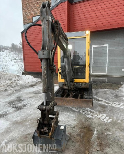 2002 Volvo EC20xt minigraver PUSSESKUFFE TANNSKUFFE MVA FRI 7136 timer - Mini excavator: picture 2 2002 Volvo EC20xt minigraver PUSSESKUFFE TANNSKUFFE MVA FRI 7136 timer - Mini excavator: picture 2