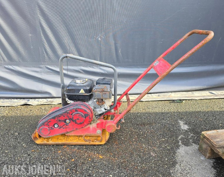 2006 Wacker Neuson VP1340 - Roller: picture 1 2006 Wacker Neuson VP1340 - Roller: picture 1