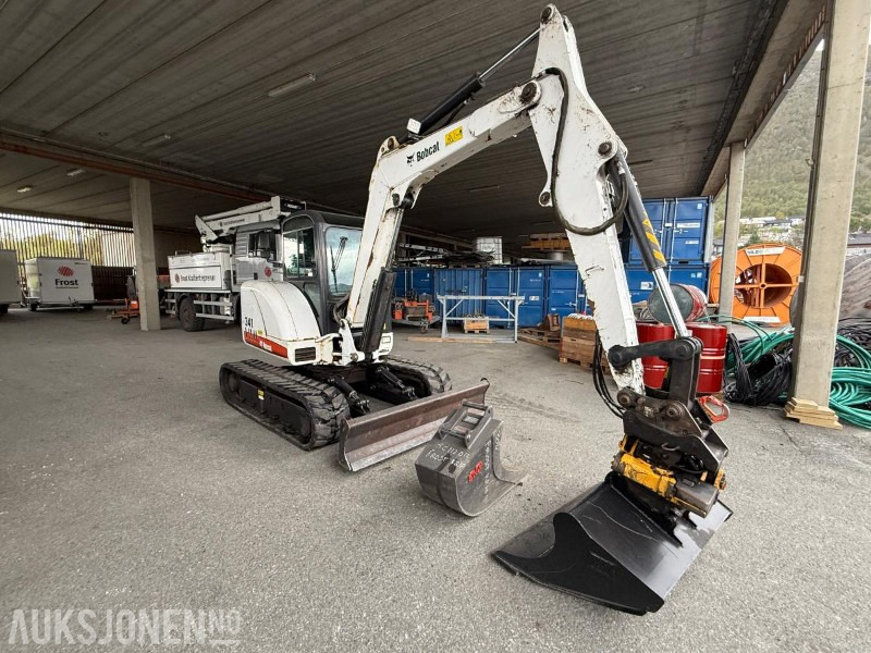 2010 Bobcat 341G Gravemaskin - 2 Skuffer - Engcon tiltrotator - Sertifisert - 6129T - Excavator: picture 5 2010 Bobcat 341G Gravemaskin - 2 Skuffer - Engcon tiltrotator - Sertifisert - 6129T - Excavator: picture 5