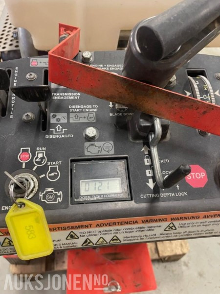 2012 Husqvarna FS524 selvgående gulvsag - Construction equipment: picture 5 2012 Husqvarna FS524 selvgående gulvsag - Construction equipment: picture 5