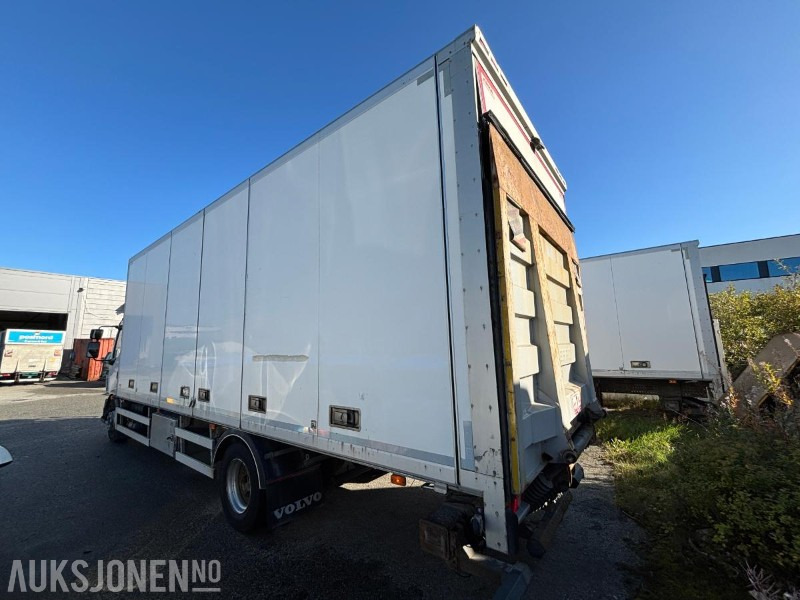 2012 VOLVO FL-290 SKAPBIL. FULL SIDEÅPNING OG ZEPRO BAKLØFT. 18PALLER - Box truck: picture 3 2012 VOLVO FL-290 SKAPBIL. FULL SIDEÅPNING OG ZEPRO BAKLØFT. 18PALLER - Box truck: picture 3