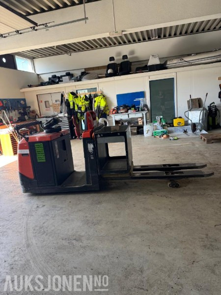 2014 BT OSE250 PLUKKTRUCK - Order picker: picture 1 2014 BT OSE250 PLUKKTRUCK - Order picker: picture 1