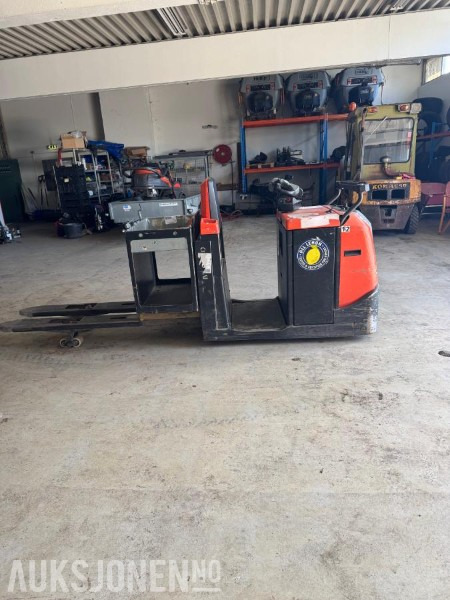 2014 BT OSE250 PLUKKTRUCK - Order picker: picture 4 2014 BT OSE250 PLUKKTRUCK - Order picker: picture 4
