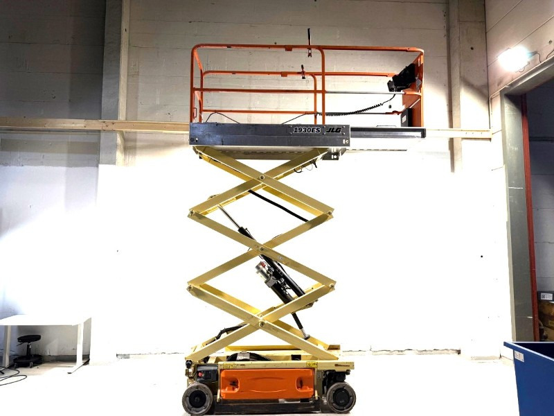 2014 JLG 1930 ES sakselift med arbeidshøyde på 7,8 meter - Aerial platform: picture 1 2014 JLG 1930 ES sakselift med arbeidshøyde på 7,8 meter - Aerial platform: picture 1