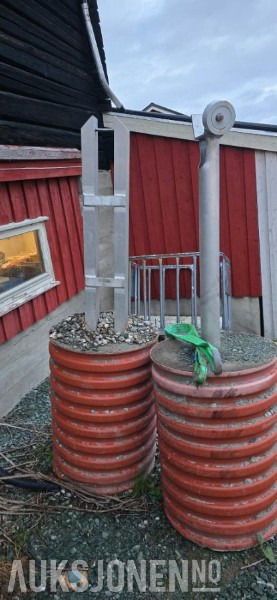 2015 Bom/Alubom med fundament - ca 5 m - Construction equipment: picture 1 2015 Bom/Alubom med fundament - ca 5 m - Construction equipment: picture 1