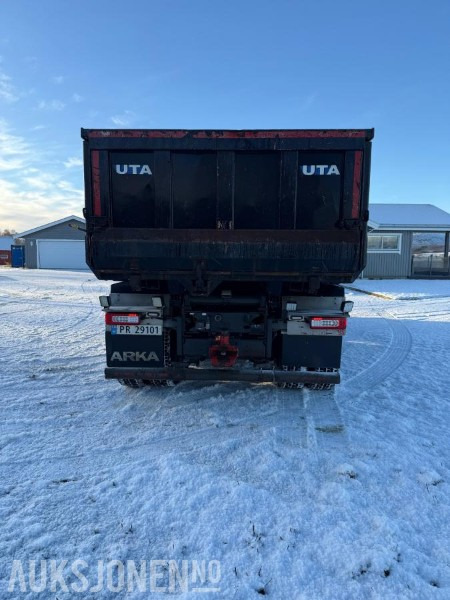 2015 Volvo FH16 6X4 540 Tippbil - Brøyterigget - Skjær - 403000KM - Tipper: picture 5 2015 Volvo FH16 6X4 540 Tippbil - Brøyterigget - Skjær - 403000KM - Tipper: picture 5