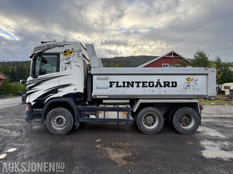 2018 Scania R580 / 6x4 / tippbil / brøyte og salt rigget - Tipper: picture 2 2018 Scania R580 / 6x4 / tippbil / brøyte og salt rigget - Tipper: picture 2