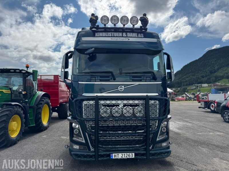 2018 Volvo FH16 8X4 Euro6 komplett tømmerbil med kran og henger. - Log truck: picture 2 2018 Volvo FH16 8X4 Euro6 komplett tømmerbil med kran og henger. - Log truck: picture 2