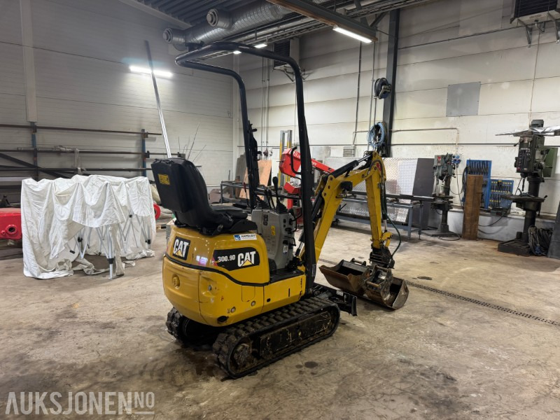 2020 Cat 300.9D minigraver - Svingbar bom - 3 skuffer - Mini excavator: picture 5 2020 Cat 300.9D minigraver - Svingbar bom - 3 skuffer - Mini excavator: picture 5