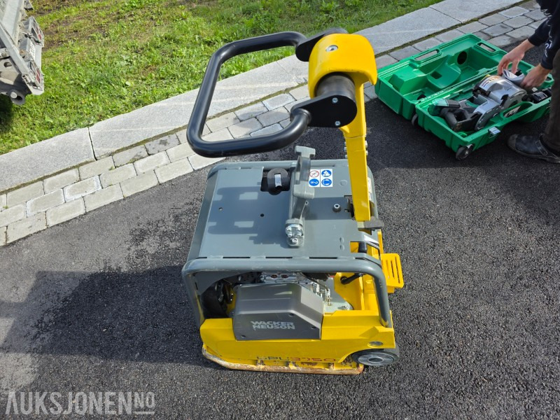 2023 Wacker Neuson DPU3750 Vibroplate 265kg - 4,2kW - 40 arbeidstimer - Roller: picture 2 2023 Wacker Neuson DPU3750 Vibroplate 265kg - 4,2kW - 40 arbeidstimer - Roller: picture 2