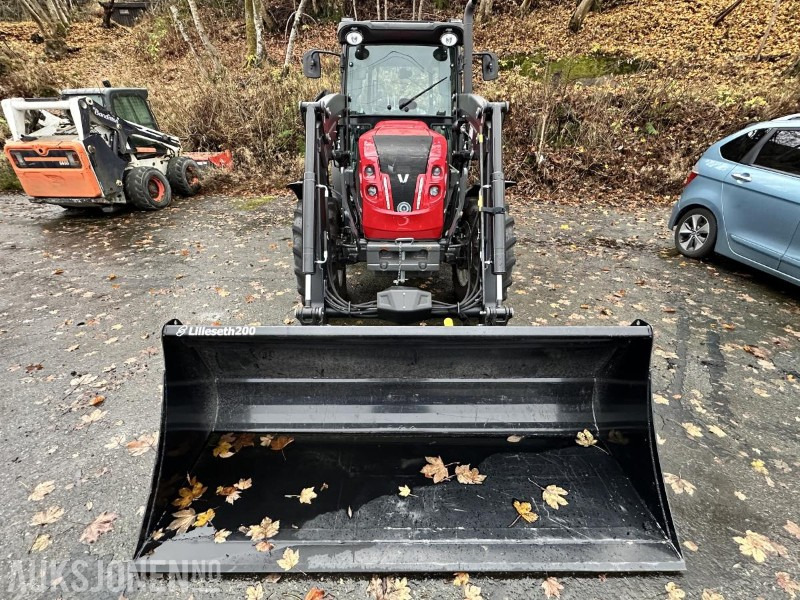 Farm tractor 2024 Valtra F75 Traktor, m/X25S Frontlaster og Lilleseth universalskuffe, ca 70 timer: picture 11