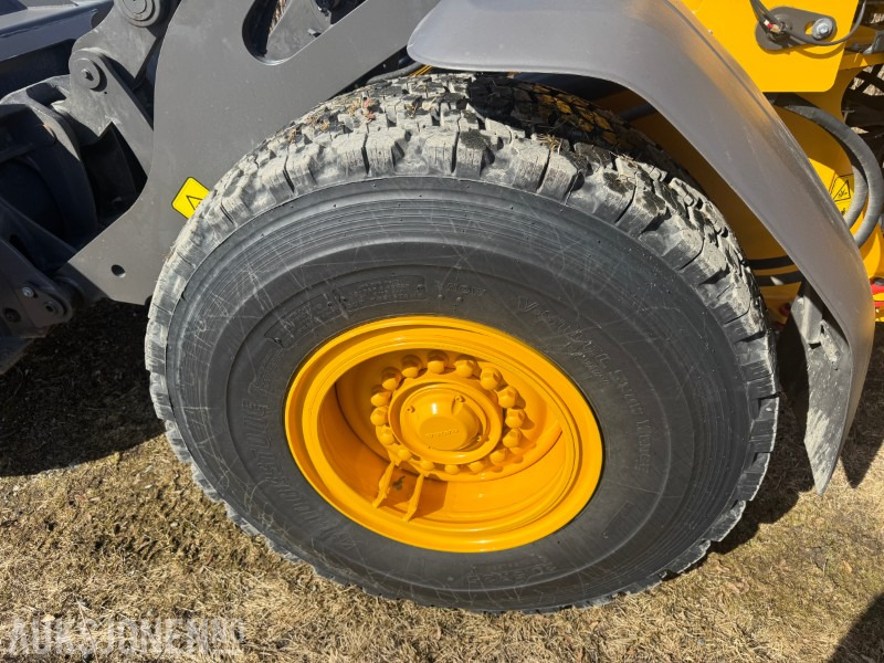 2024 Volvo L70H2 HJULLASTER MED SKUFFE, SETRALSMØRING, VEKT +++KUN 400 TIMER - Wheel loader: picture 5 2024 Volvo L70H2 HJULLASTER MED SKUFFE, SETRALSMØRING, VEKT +++KUN 400 TIMER - Wheel loader: picture 5